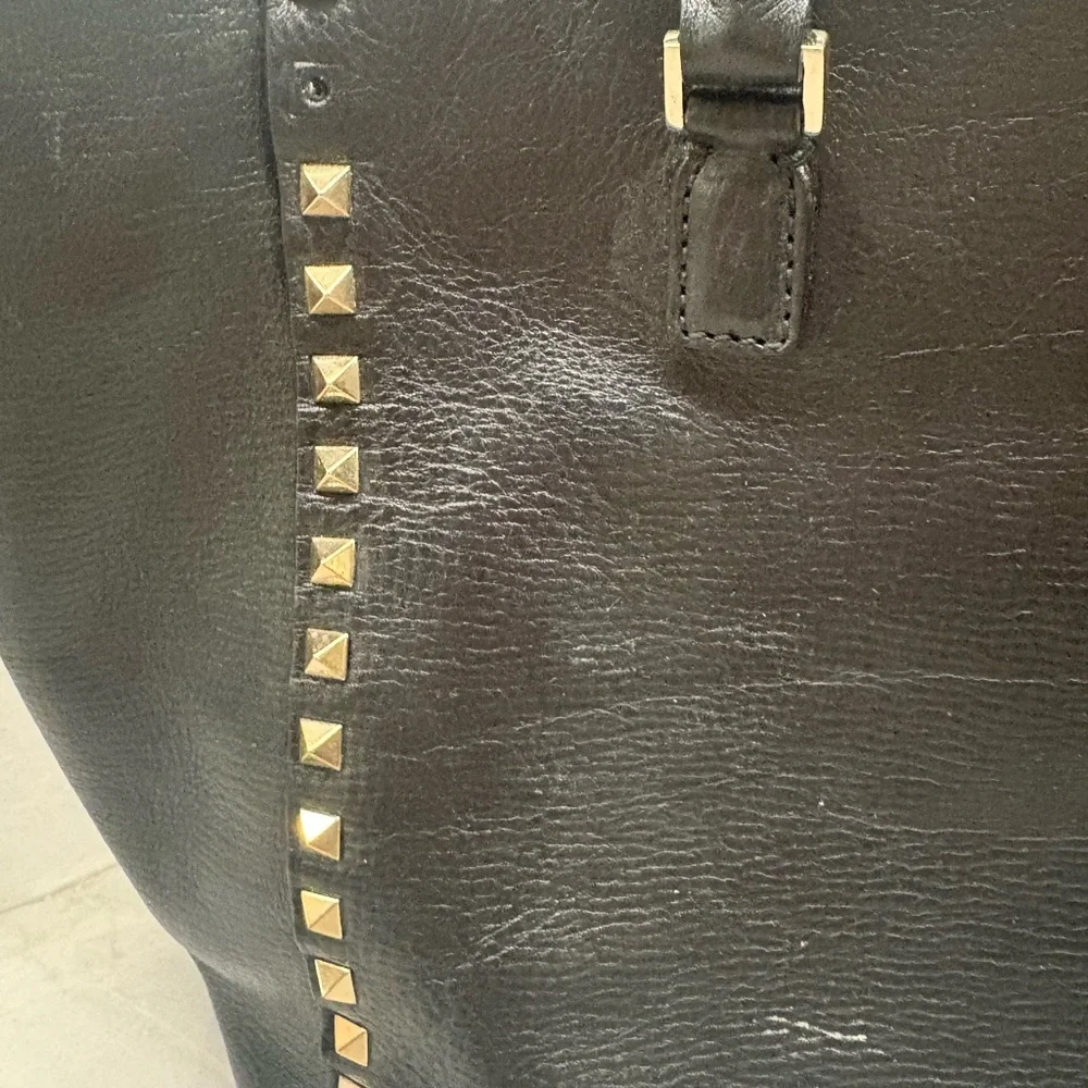 Valentino Garavani Black Tote with Gold Studs - Picture 4 of 12